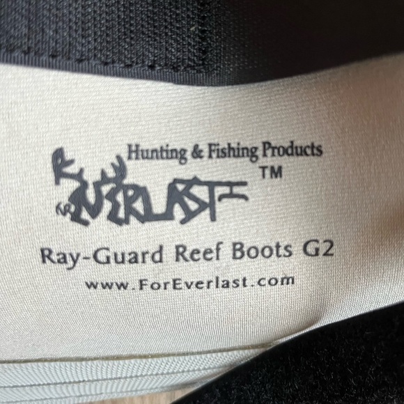 Everlast Men's Ray-Guard Reef Boots - Black and Gray - Picture 4 of 4